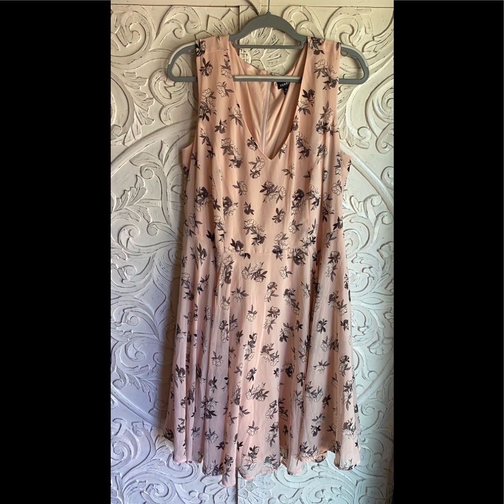 Torrid Pink Floral Chiffon Dress Size 18
